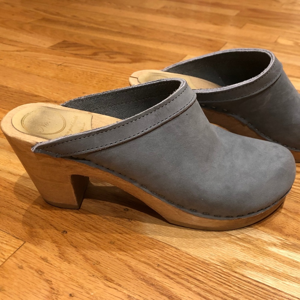 No. 6 Old School Clog on High Heel in Smoke